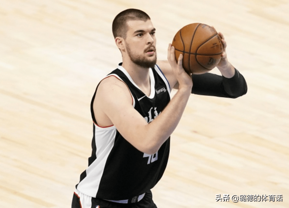 包含尤文图斯观众热烈欢呼！，Ming迎来十五赛季出色发挥气势如虹延续的词条