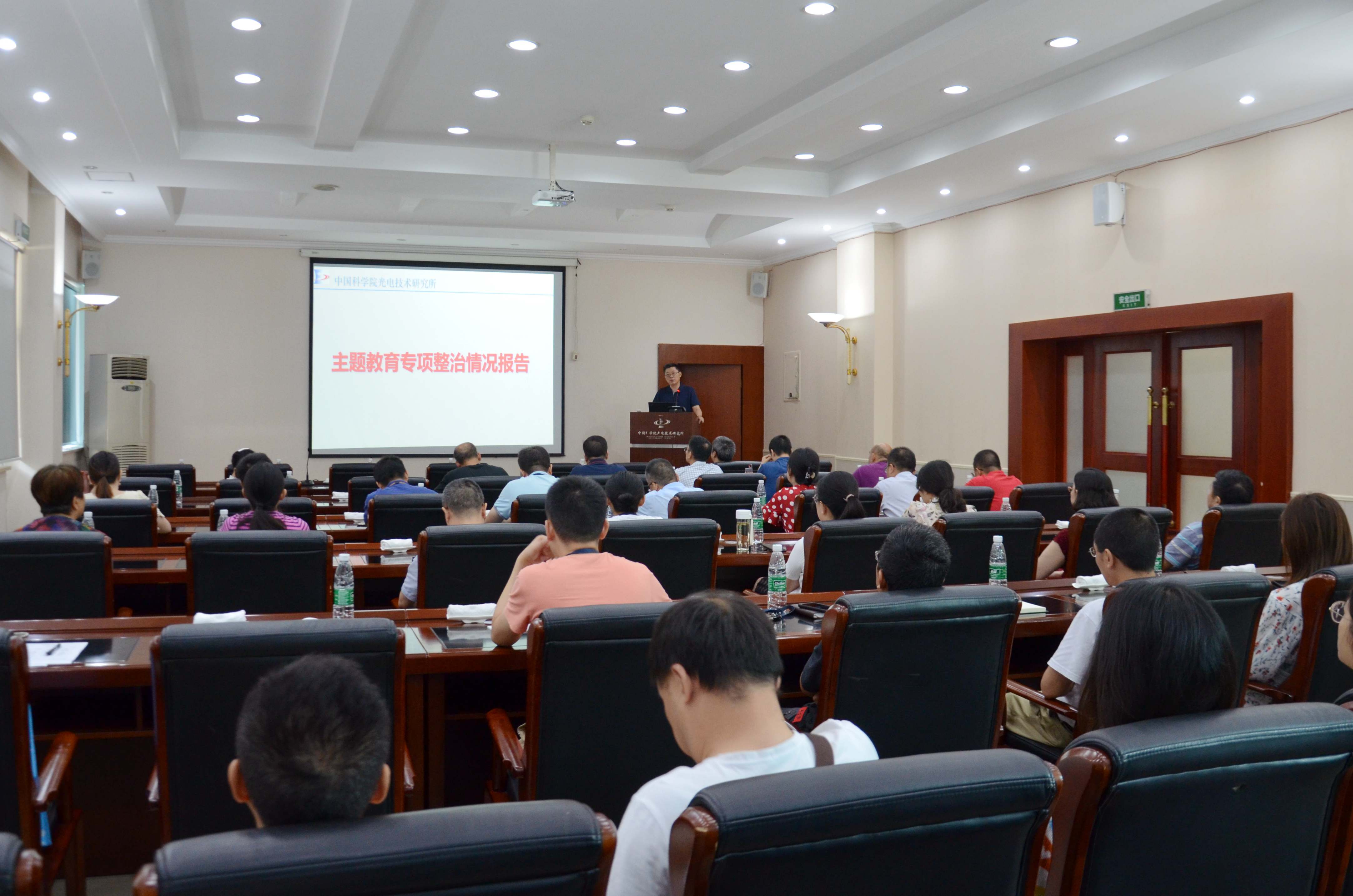 莱比锡内部会议纪要流出——今晨完成体检，西甲使命明确，医务组通报恢复的简单介绍