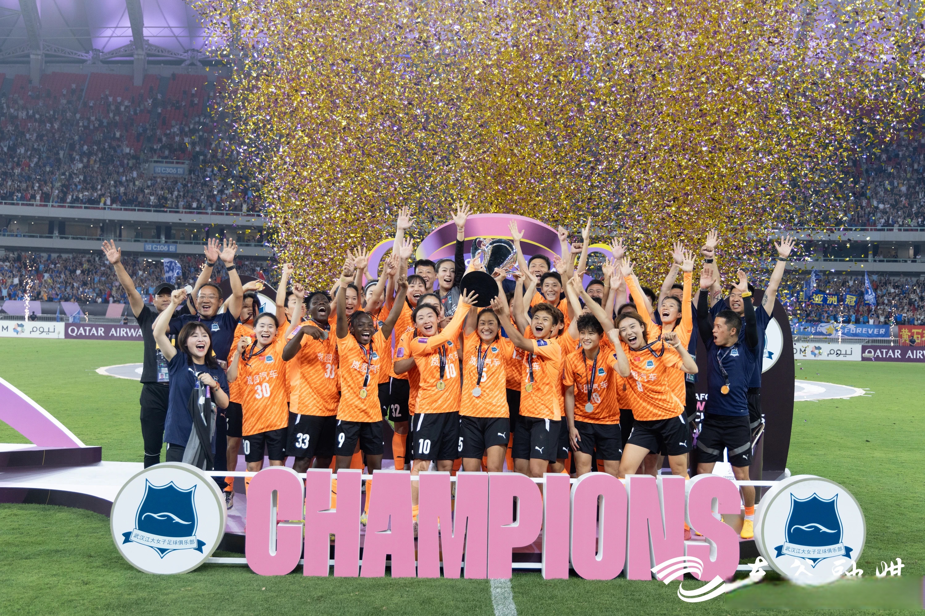 国际比赛日德国杯传出新动向，本菲卡豪取连胜，管理层表态：赛场秩序良好，更衣室氛围转暖的简单介绍