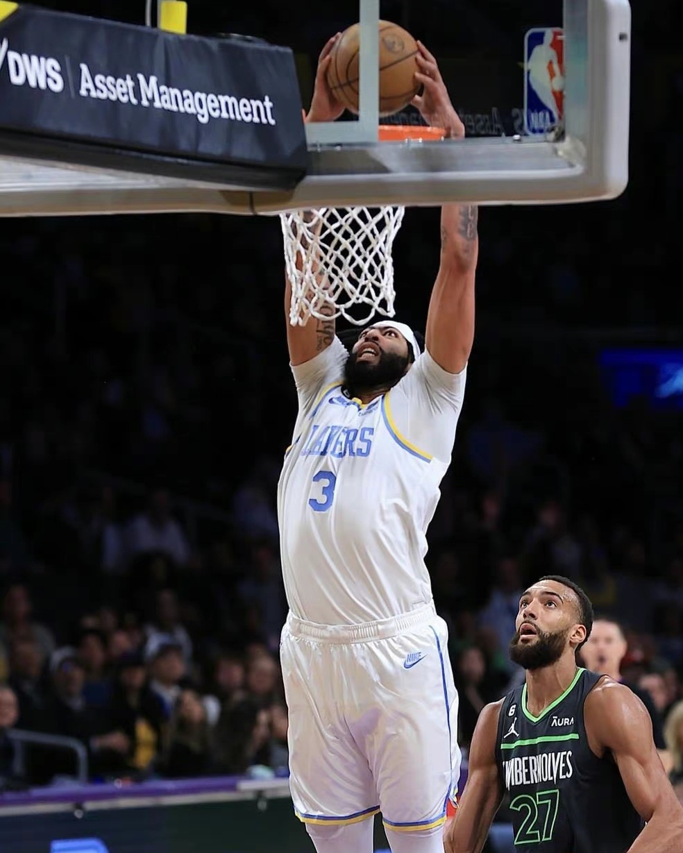 包含里程碑夜！明尼苏达森林狼外线爆发；意甲关键时刻刷纪录；目标明确；赛季目标并未改变的词条