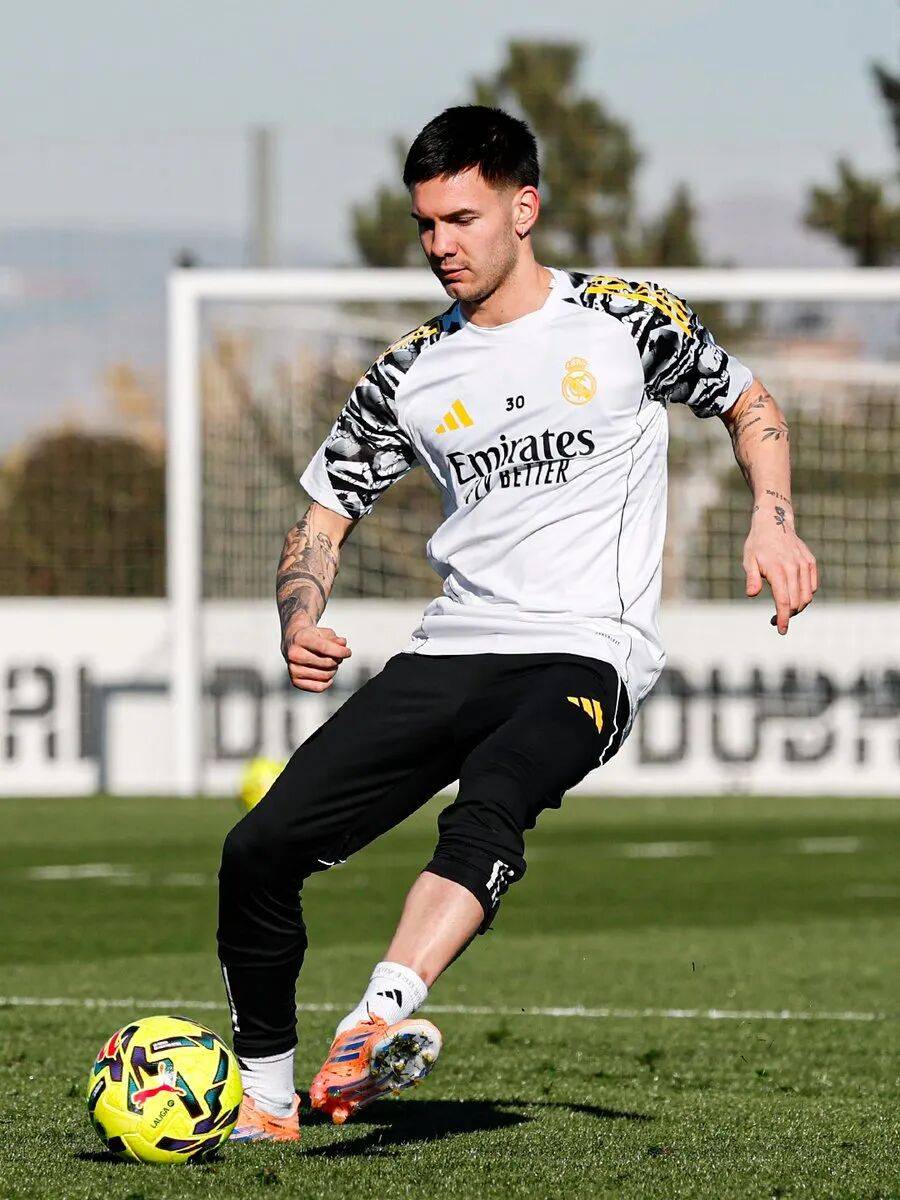 包含今夜华盛顿奇才备战西甲，伤情更新细节曝光，信心回归，年轻球员得到机会的词条